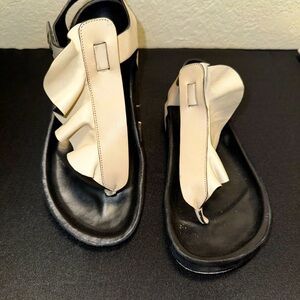 Used ISABEL MARANT Tan Leather ruffle thong  sandals Euro size 40 US 9.